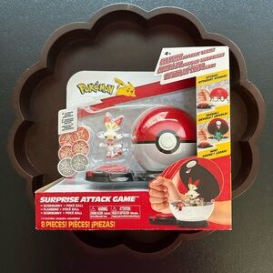 Pokémon Surprise Attack Game - Scorbunny & Poke Ball